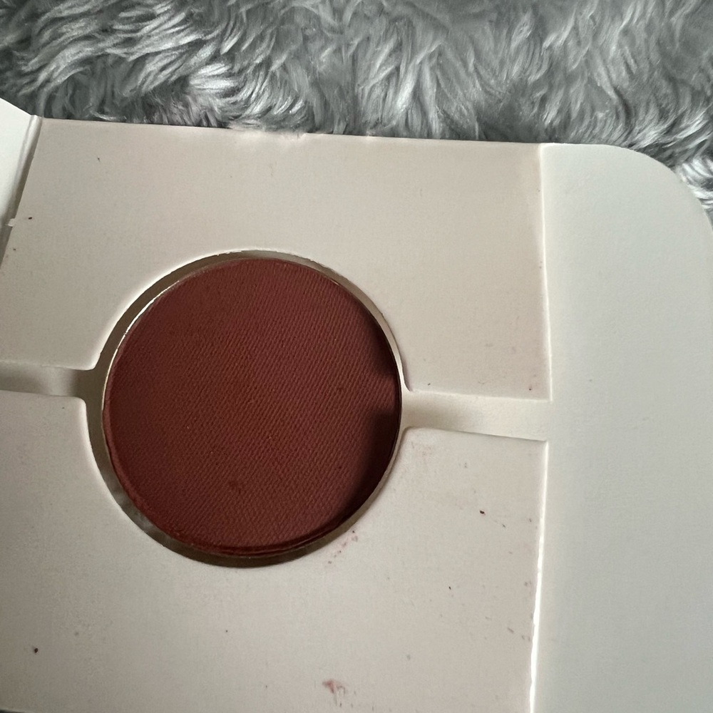 Sydney grace eyeshadow Voila